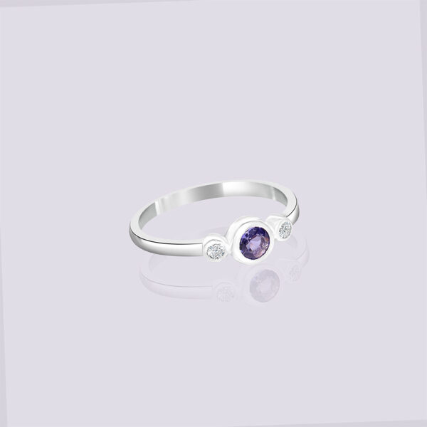 14k white gold blue sapphire with side diamond ring