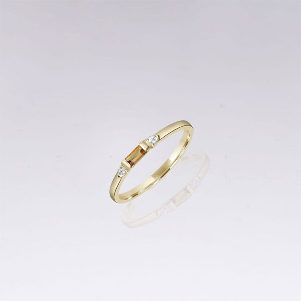 14k  gold citrine baguette ring with side diamonds