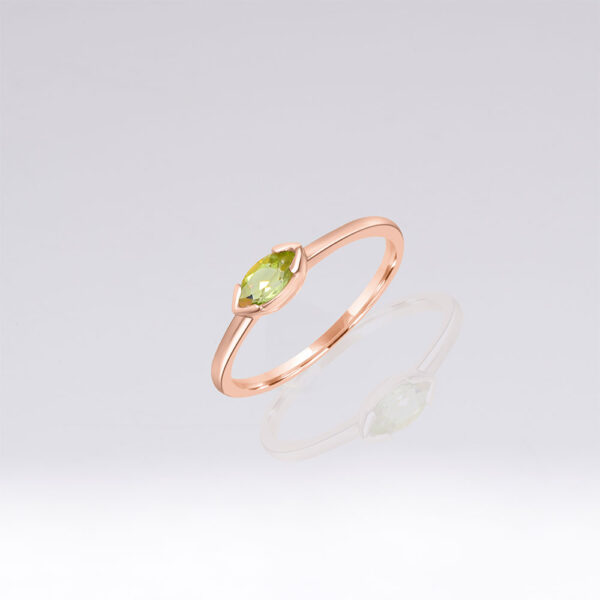 Minimalist peridot 14k rose gold ring